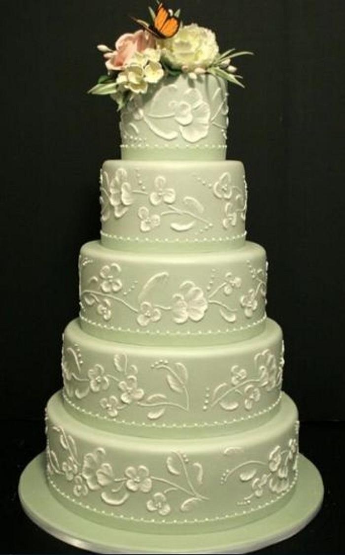 Buttercream Iced Wedding Cakes with Romantic Brush Embroidery