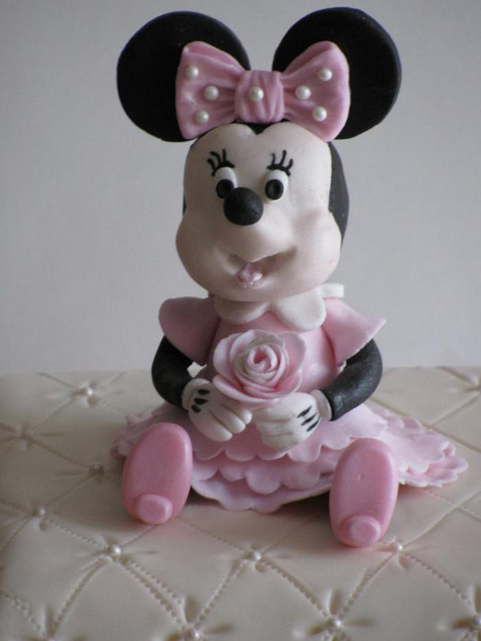 Minnie Mouse birthday cake!