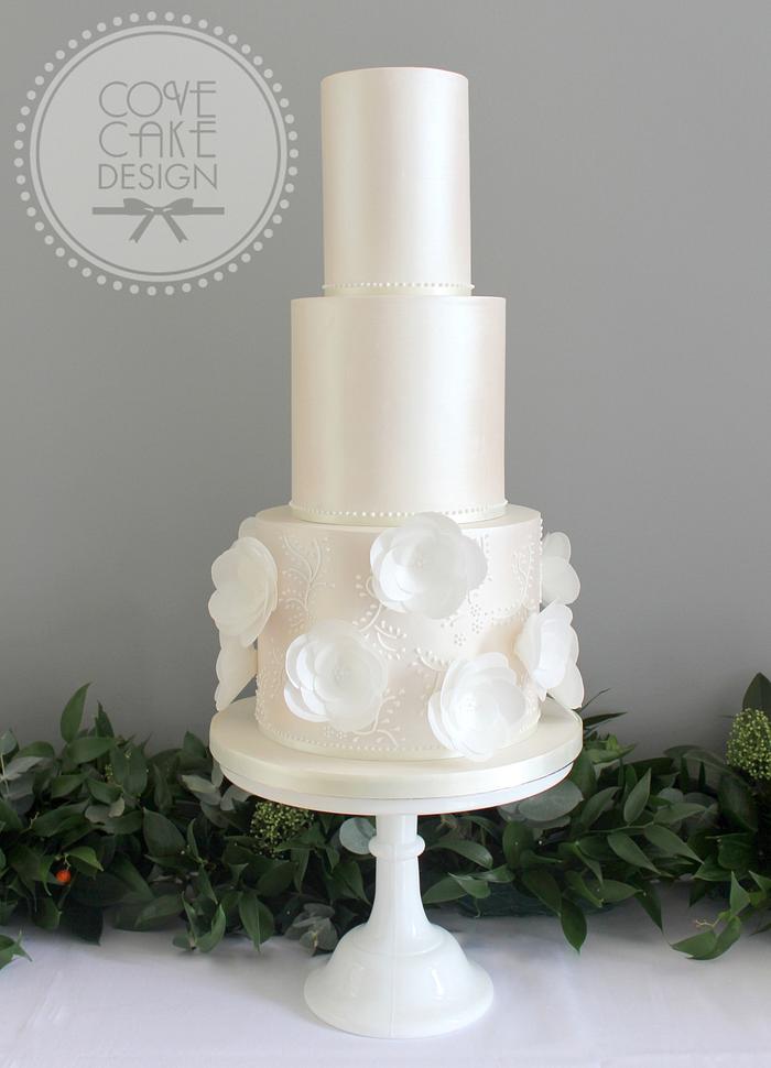 Elegantly lustred wedding cake