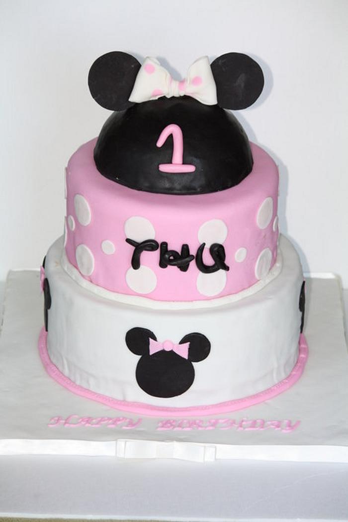 Another minnie Mouse cake