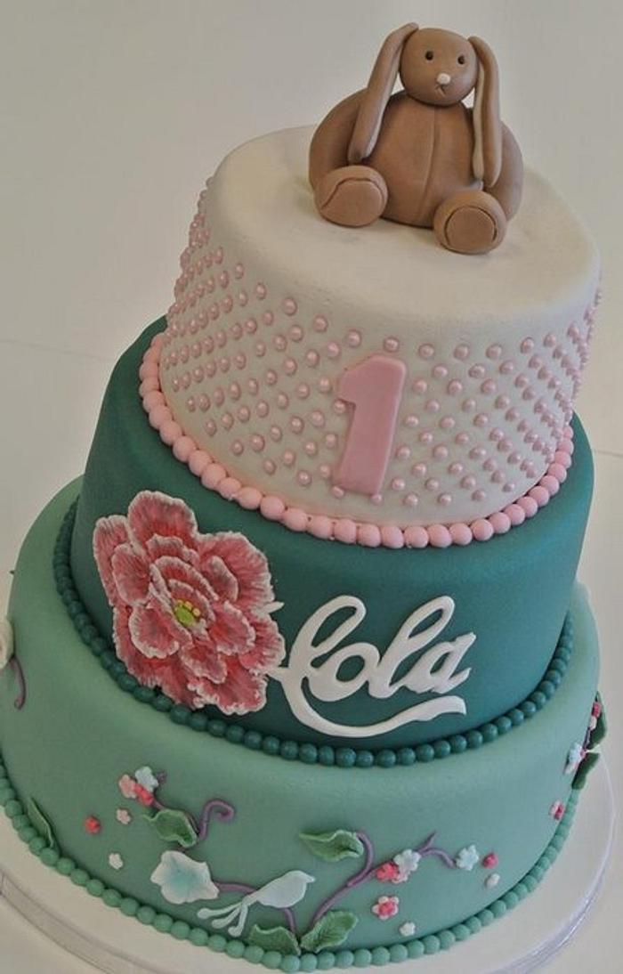 A cake for Lola! 