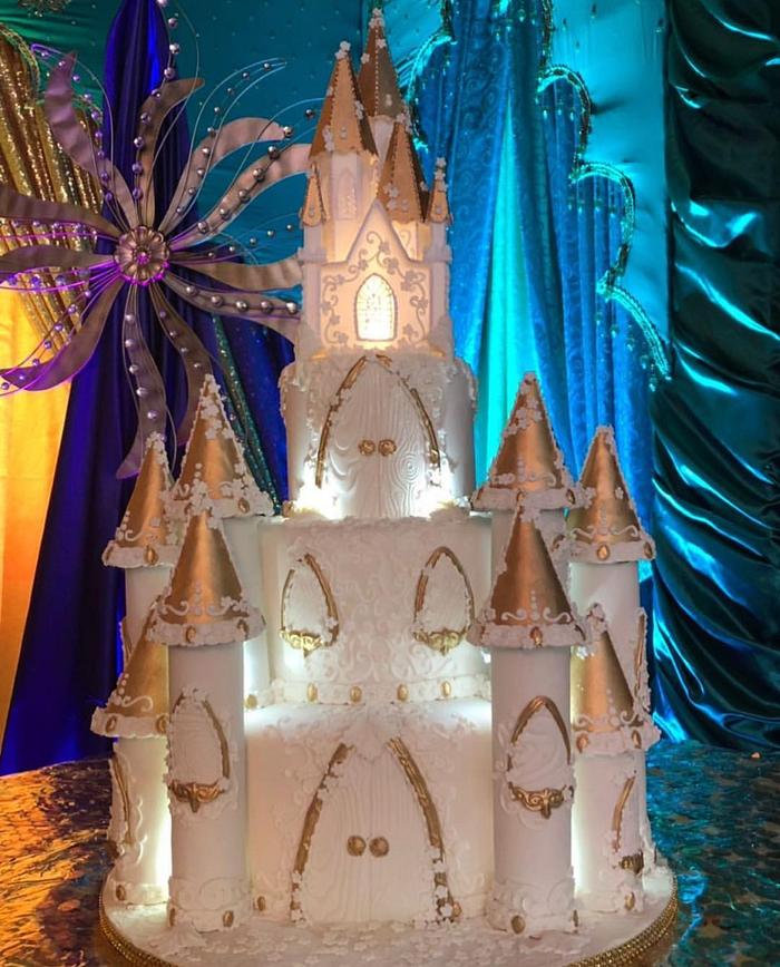 Castle Cake - Decorated Cake by MsTreatz - CakesDecor