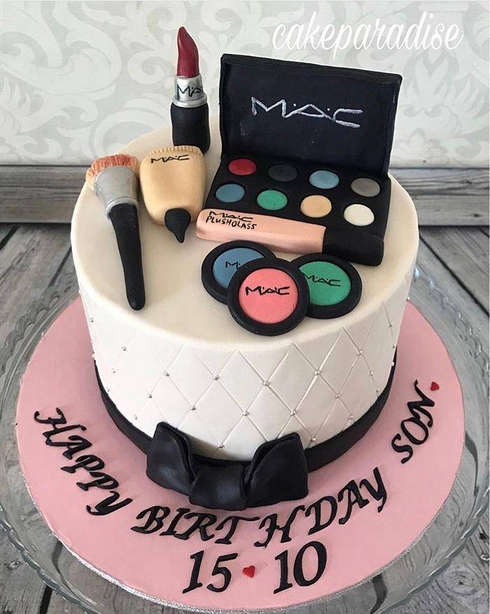 makeup 💄 cake