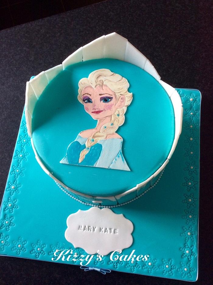 If anyone else asks for a Frozen cake I'll scream !!!! (But I do like this one) 😂