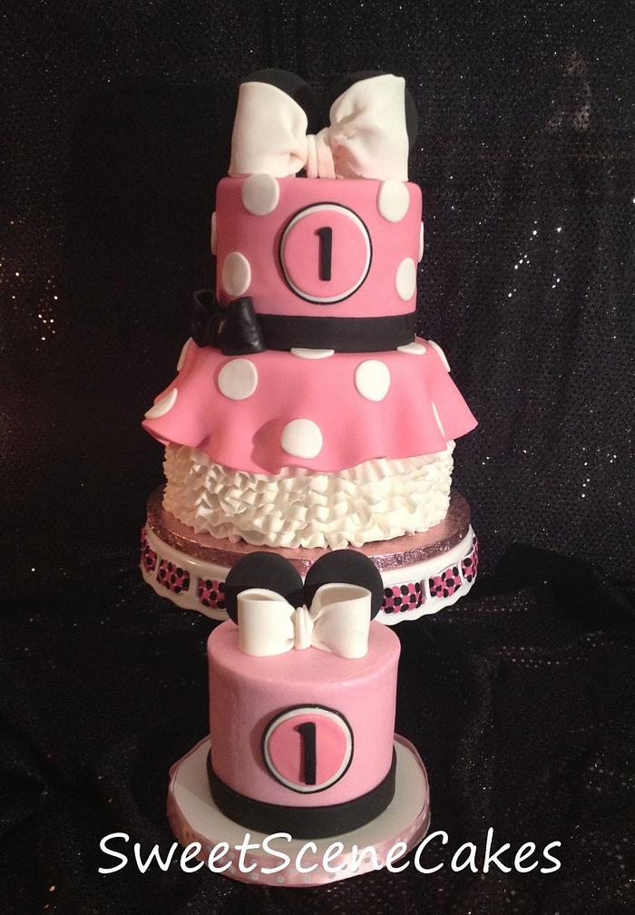Minnie themed dress cake and smash