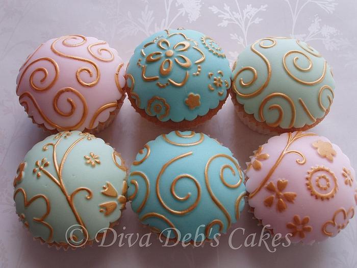 Hand Painted Embossed Fondant Topped Cup Cakes