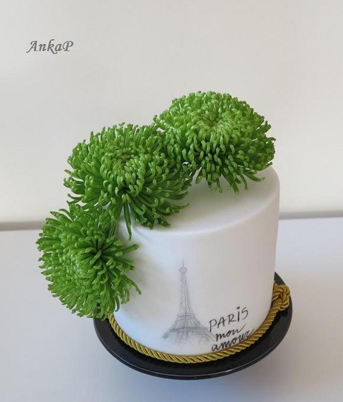 Cake with chrysanthemum