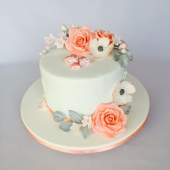 1st Big Wedding Cake — Round Wedding Cakes | Big wedding cakes, Round wedding  cakes, Classy wedding cakes
