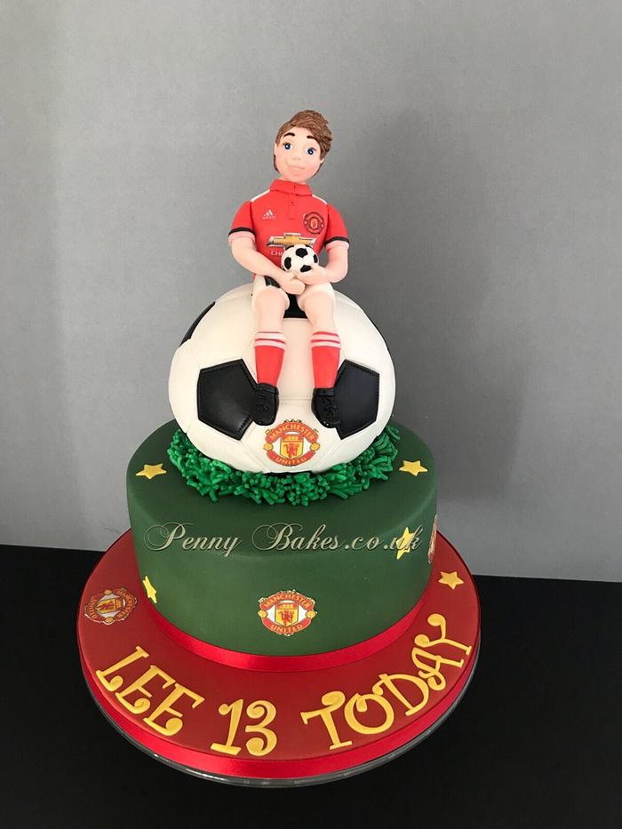 Football cake for Lee! 