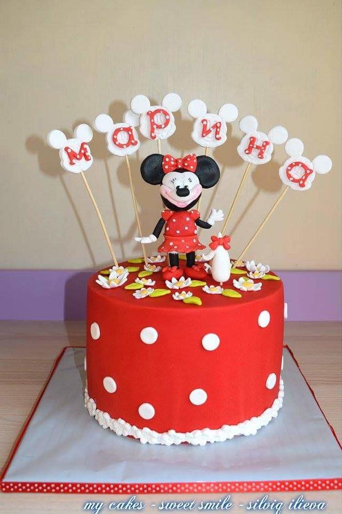 Minnie Mouse cake