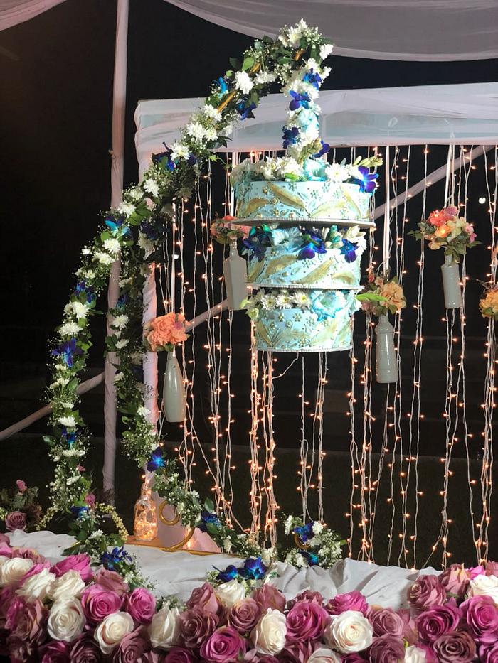 My sister’s wedding cake 