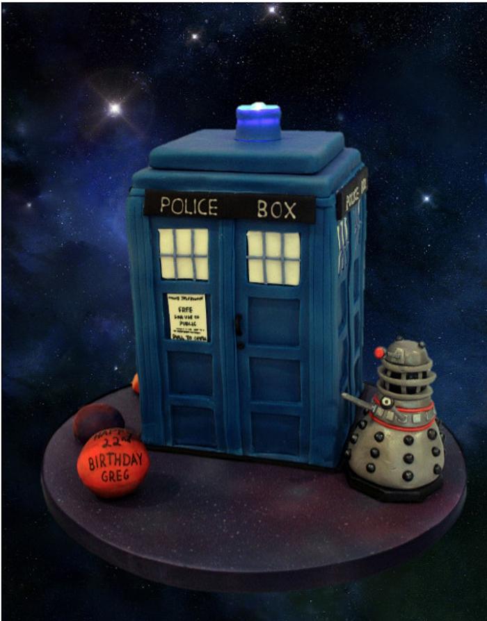 Dr Who birthday cake