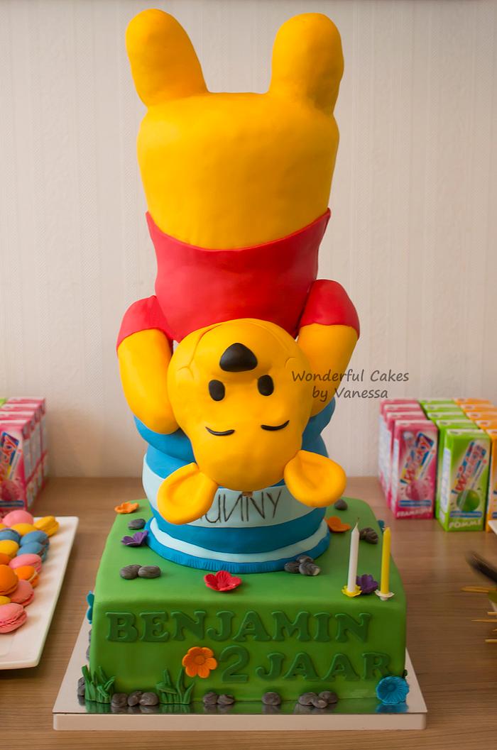 Winnie the Pooh armature cake & sweet table
