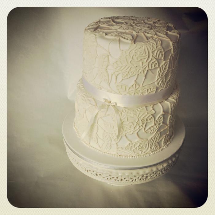Lace wedding cake 