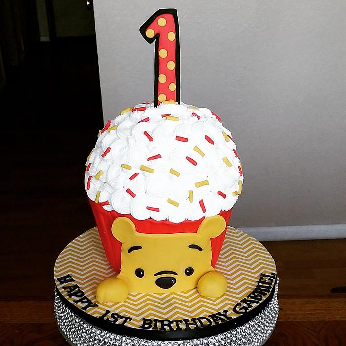 Winnie-the-Pooh Giant Cupcake