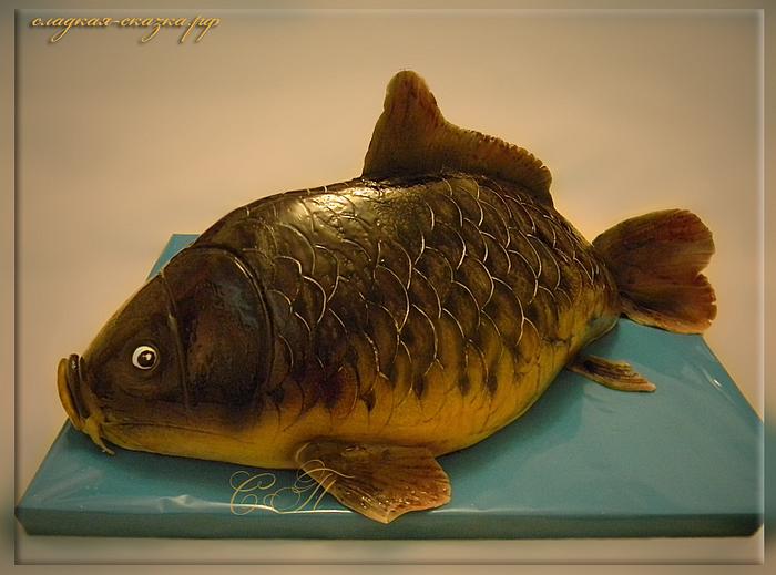 Cake in the form of fish