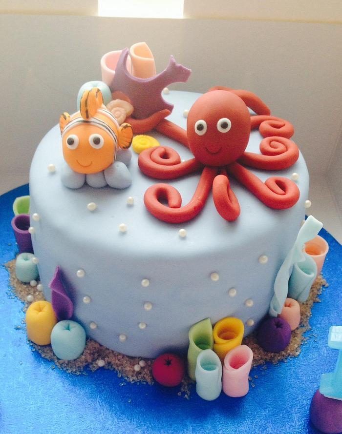 Nemo underwater cake