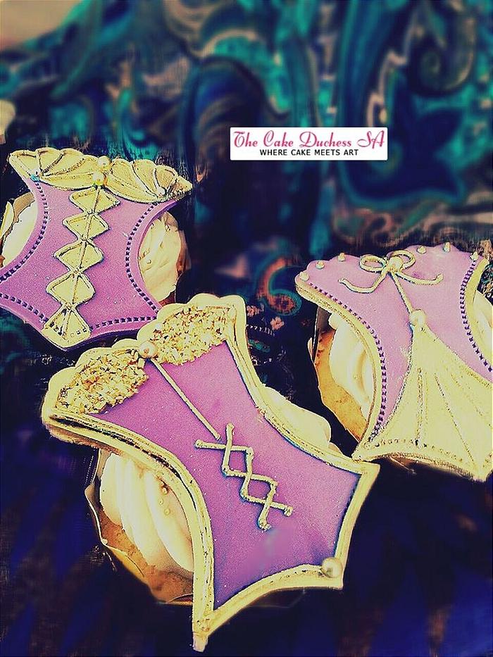 Arabian themed Bachelorette Cupcakes