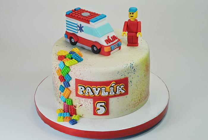 Ambulance Cake!! #ambulancecake #cake #cakes #cakeoftheday #cakedecorating  #cakesofinstagram #cakedesign #cakestagram #cakeart #cakeartist… | Instagram