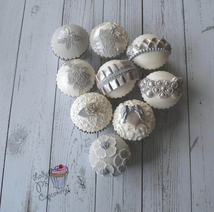 Silver, Grey & White Cupcakes