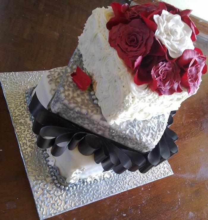 Silver & White Wedding cake