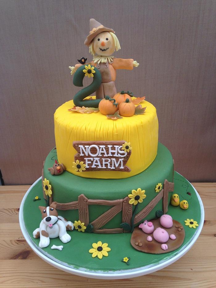 Noah's Farm Cake With Scarecrow