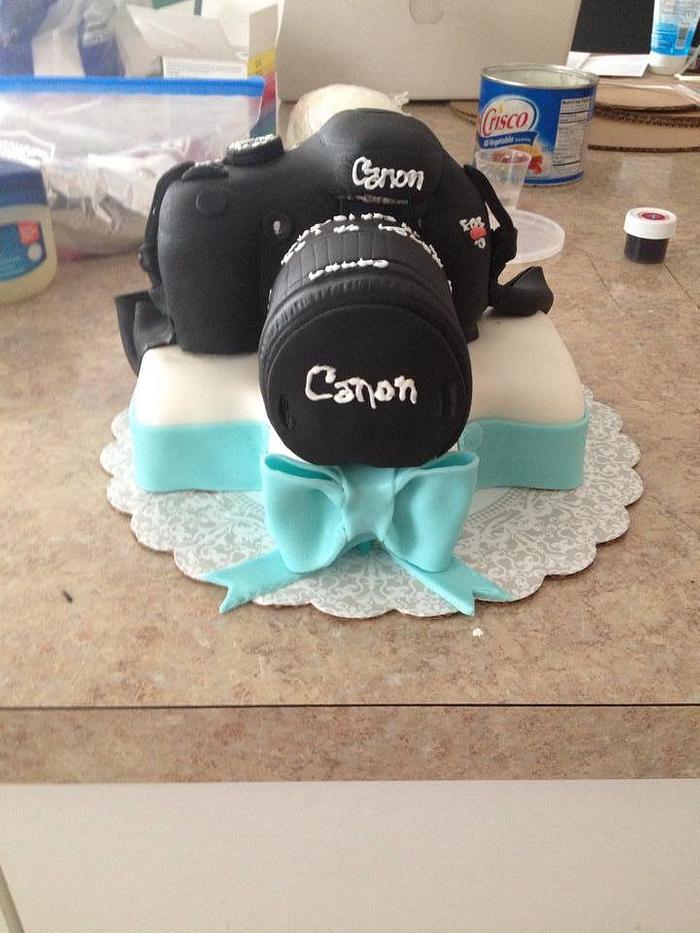 canon camera cake!