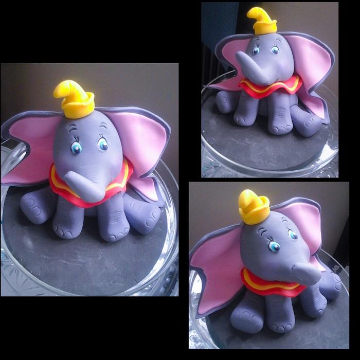 Dumbo cake topper