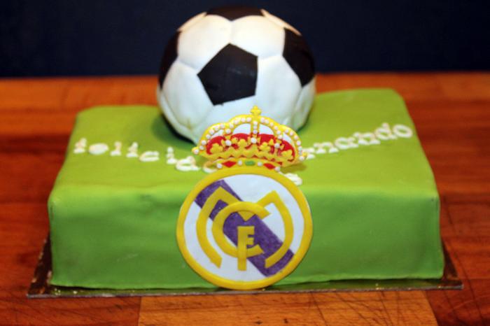 tarta fondant futbol Real Madrid, fondant cake football, Real Madrid