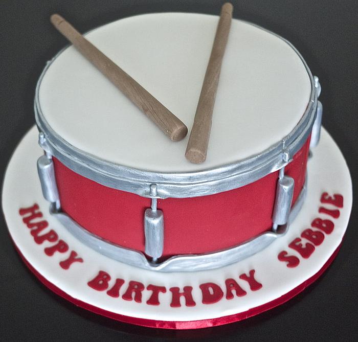 Cake with drums