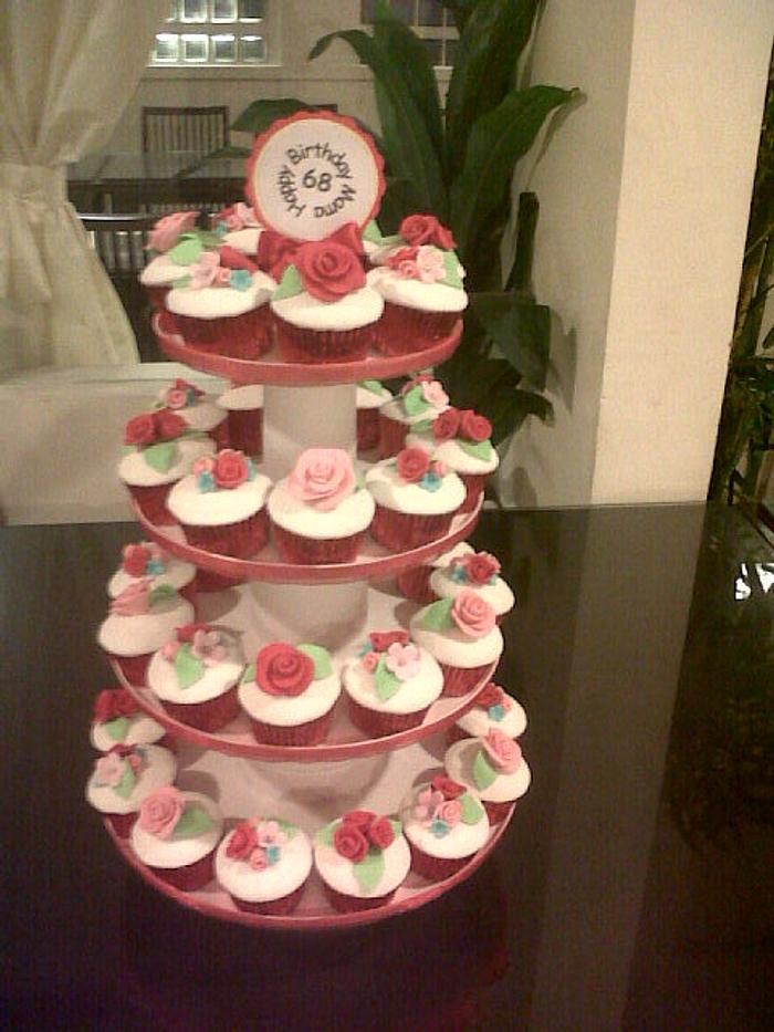roses cupcakes