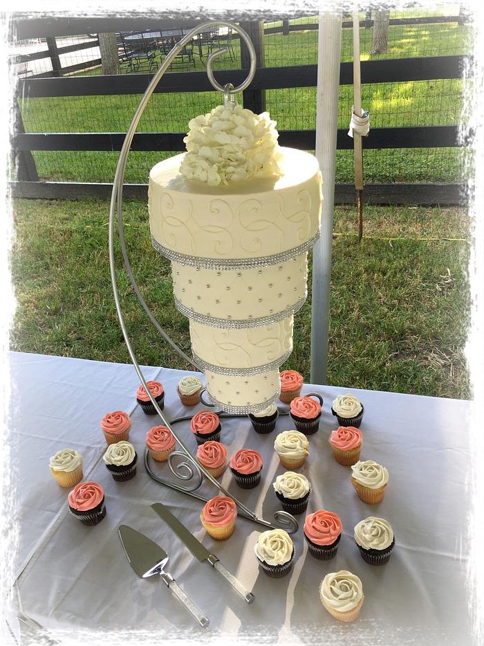 Hanging Chandelier Wedding Cake