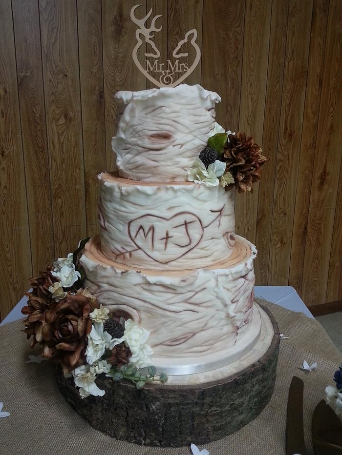 Tree bark wedding cake 
