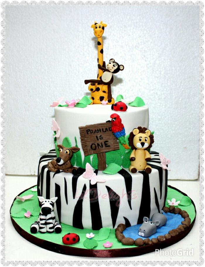 Jungle Animals theme cake ! 