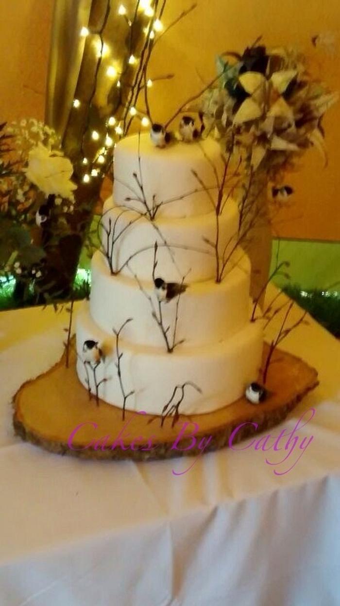 Twigs and birds wedding cake