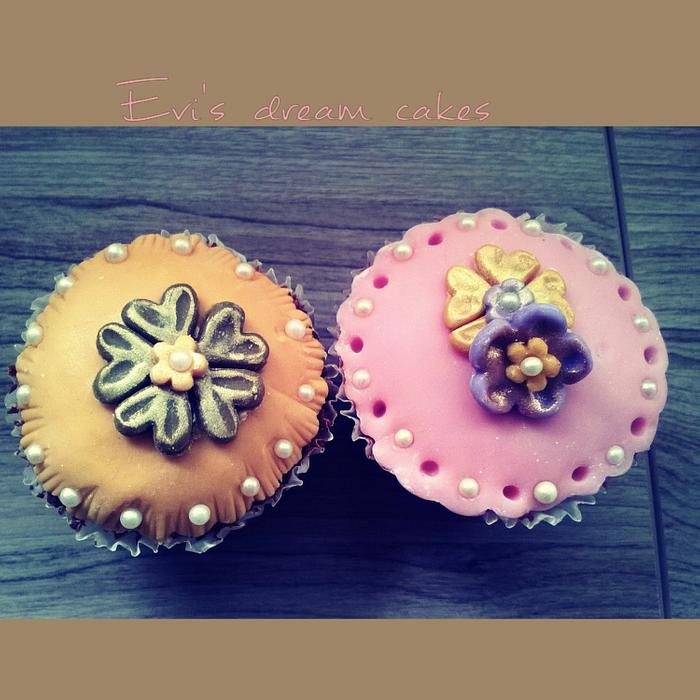 flower cup cakes