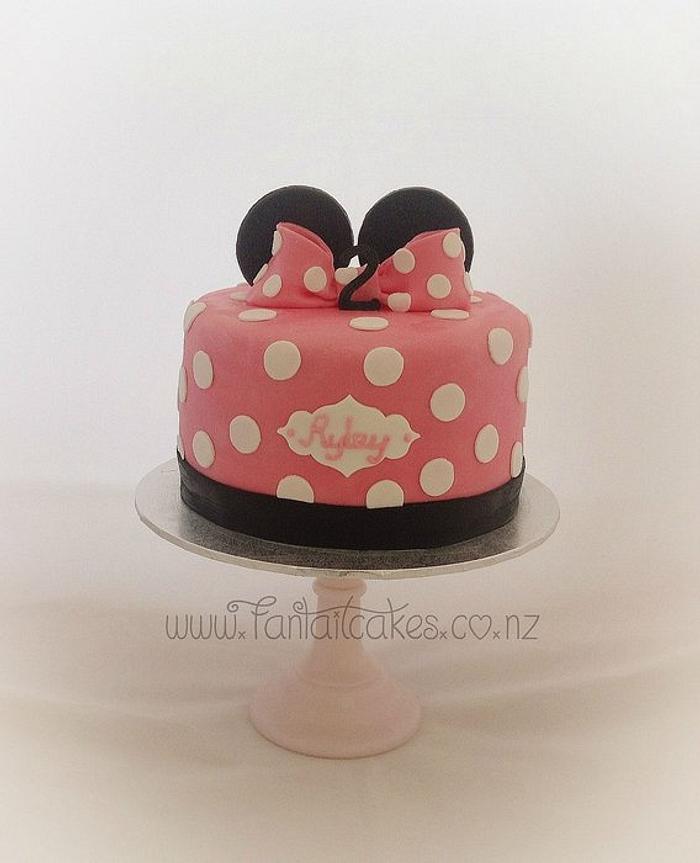 My first Minnie cake.