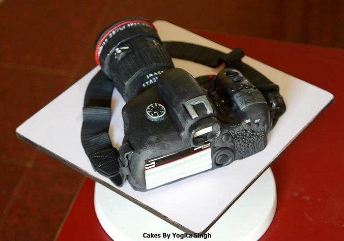 My Canon DSLR Cake
