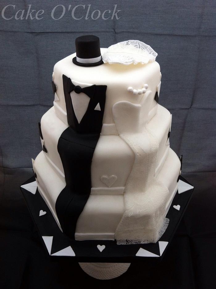 Bride and Groom Wedding Cake 