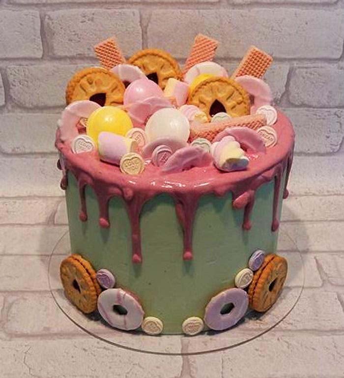 कुकर मध्ये बिस्कीट केक | Parle - G Cake in Pressure Cooker | Eggless Biscuit  Cake Recipe - YouTube