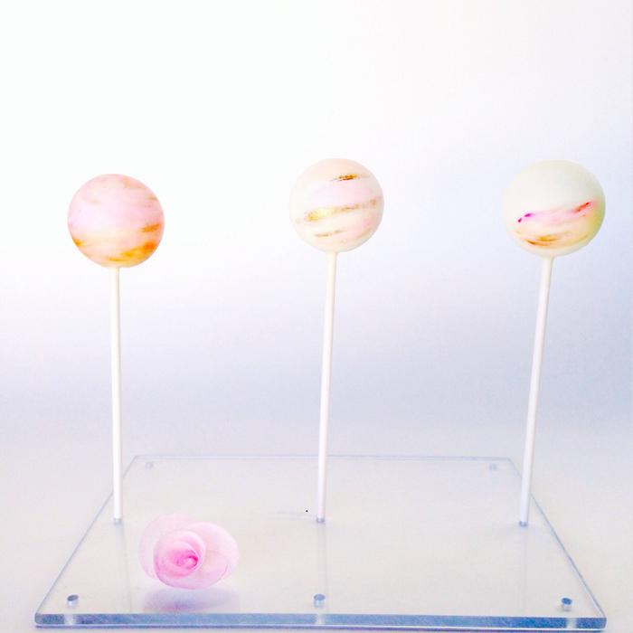 Water colour cake pops 