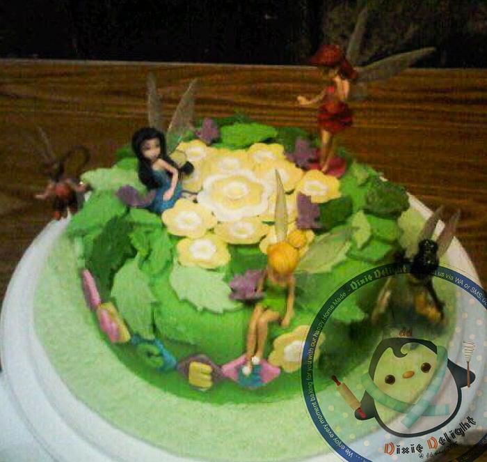 Tinkerbell and friends cake