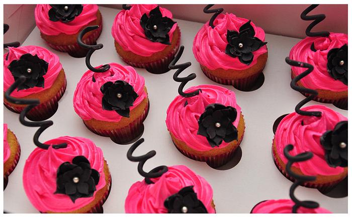 Hot pink and black cupcakes
