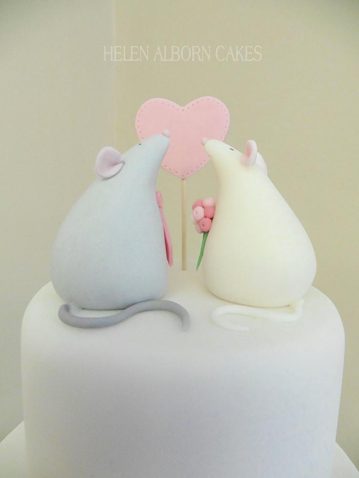 Little Mice Wedding Cake