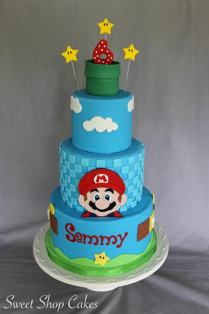 Super Mario Birthday Cake & Cupcakes
