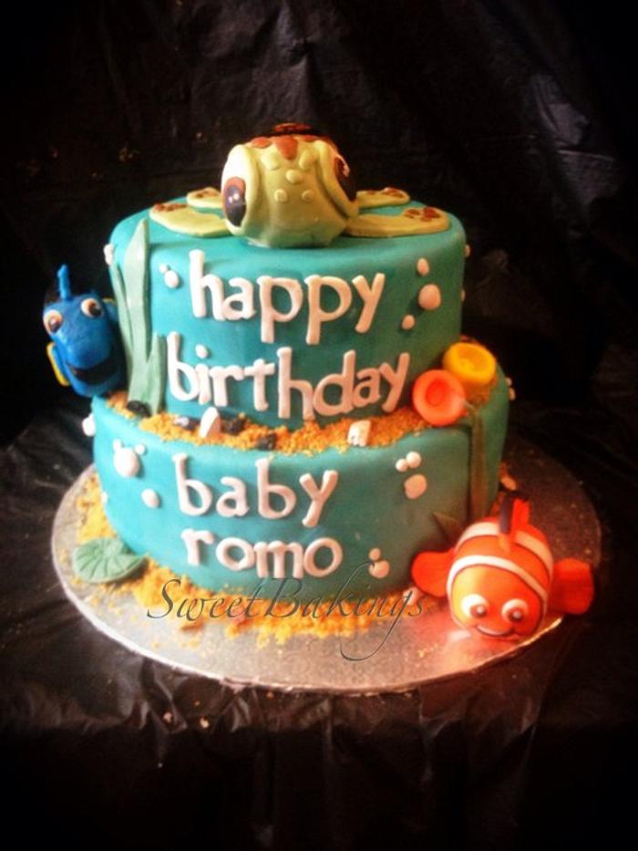 My first Finding Nemo Cake!! :) not bad huh?!? :)