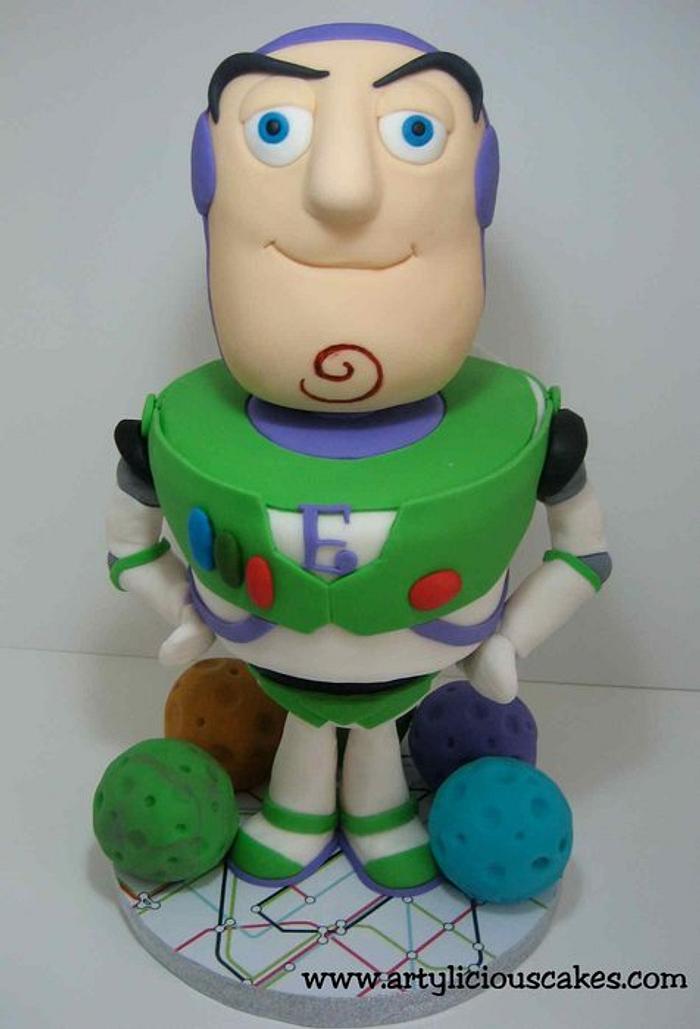 Mr.Buzz - Decorated Cake by iriene wang - CakesDecor