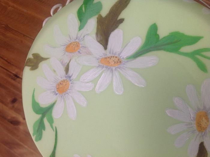 Handpainted daisy cake