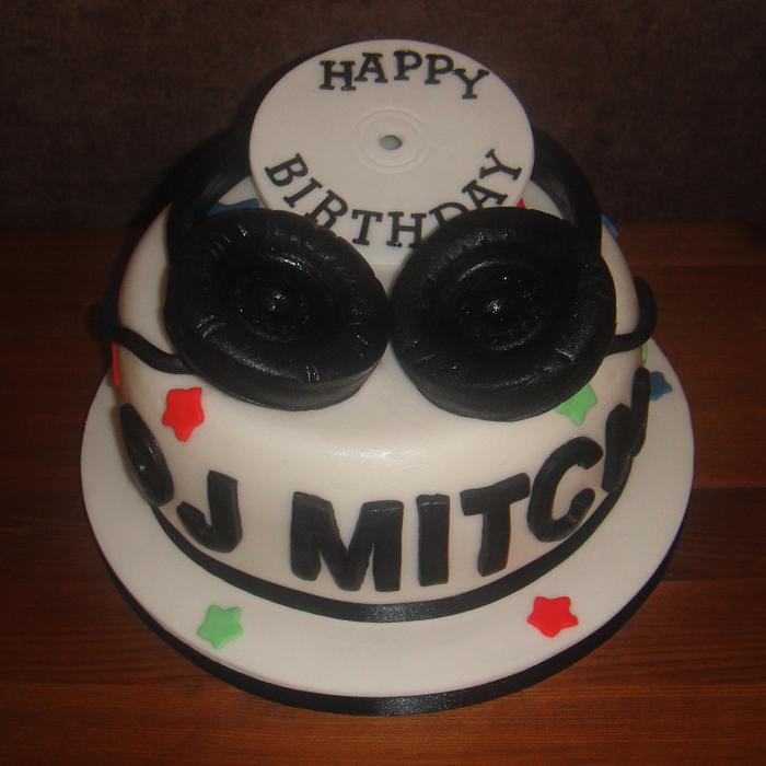 DJ cake 2