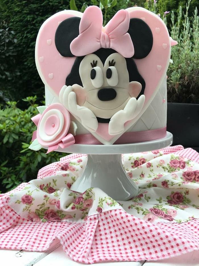 Minnie Mouse Birthday cake girl